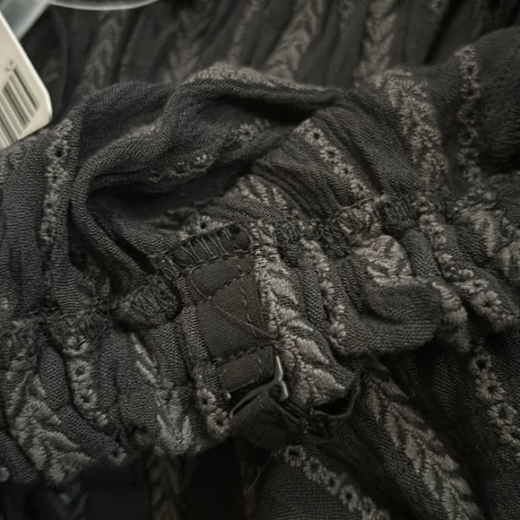 Urban Outfitters Floral Eyelet Cold Shoulder Crop Embroidered Top - Picture 7 of 11